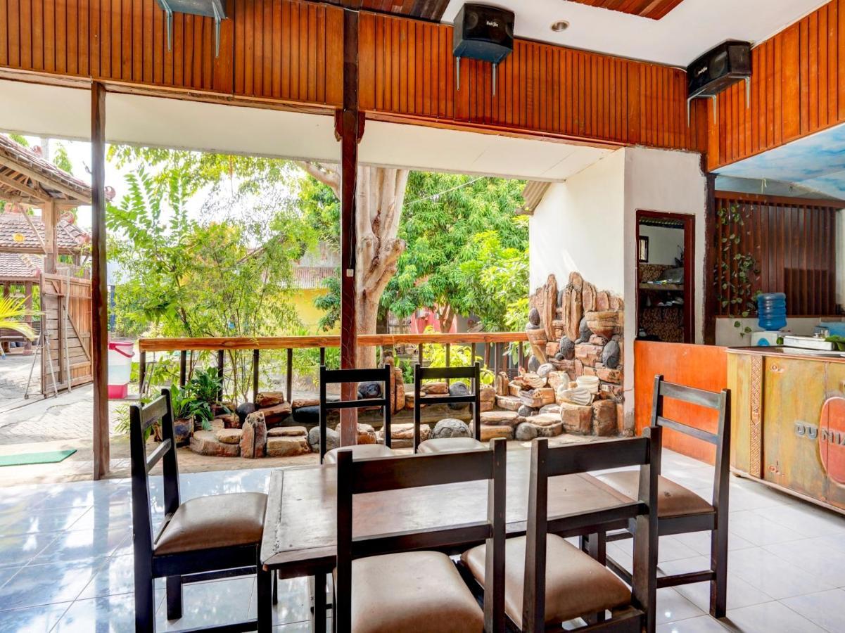 Oyo 3710 Izzi Hotel Lamongan Eksteriør billede
